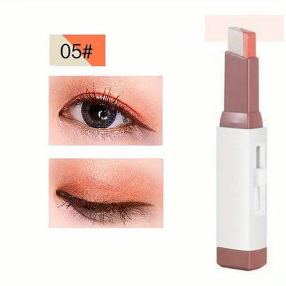 Tofarvet øjenskyggepalette med gradienteffekt